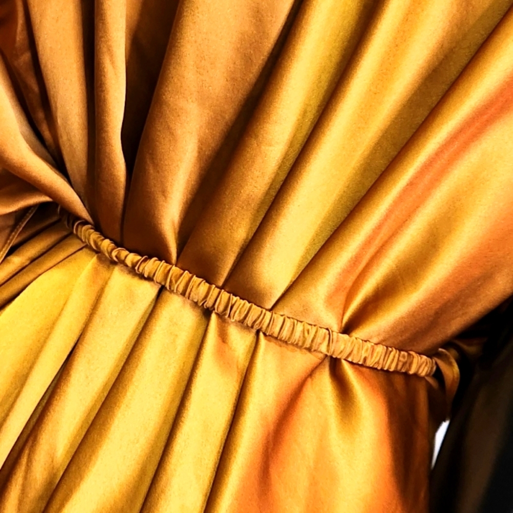 ✨️Amanda Uprichard Antique Bronze Blouse 100% Silk Mannequin Worn Only✨️ - Picture 9 of 16